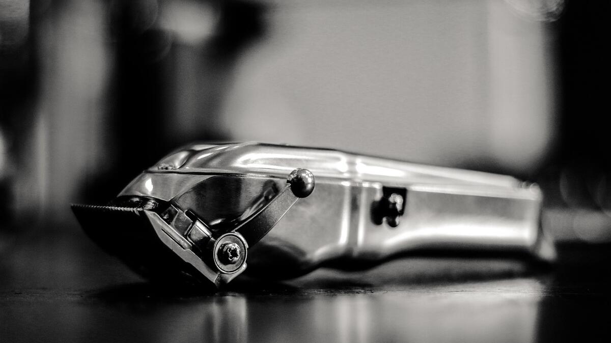 Чоловіча стрижка